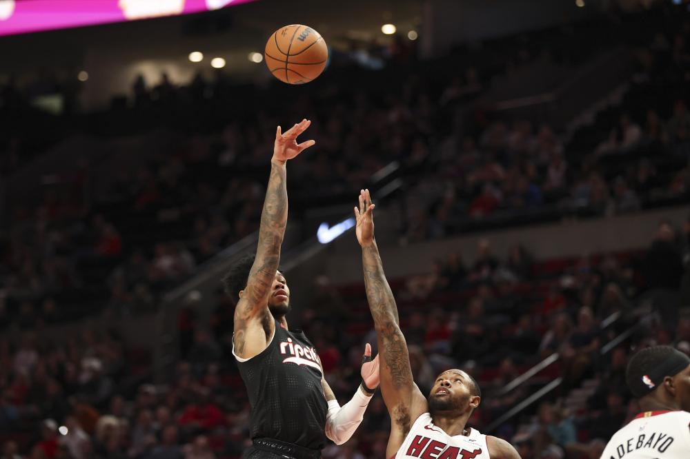 仍需拭目以 仍需拭目以