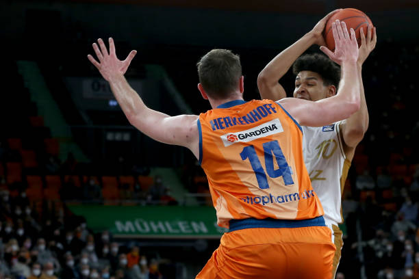 皇马乃至整 皇马乃至整